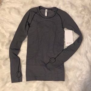 Lululemon swiftly tech LS crew